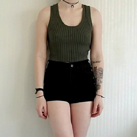 Forever 21 Tops - Olive green cropped tank top.
